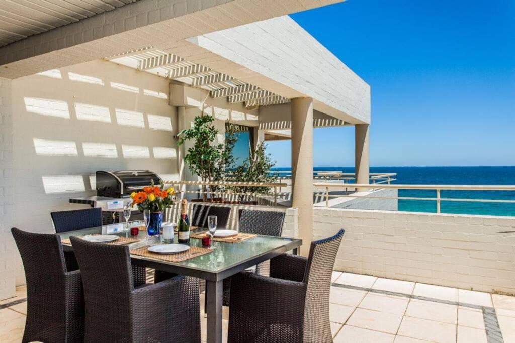 Beach View Apartment In Cottesloe Perth Luaran gambar